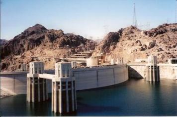 Presa Hoover